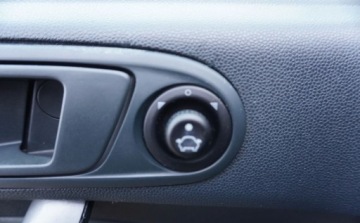 Ford Fiesta VII Hatchback 5d 1.25 Duratec 82KM 2009 Ford Fiesta Bezwypadkowy Serwisowany 1-Wlasciciel Klimatyzacja 1.25 Benzyna, zdjęcie 24