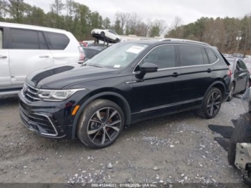 Volkswagen Tiguan II 2022 Volkswagen Tiguan Sel R-Line, 2022r., 4x4, 2.0L 2.0 Benzyna 184KM, zdjęcie 5