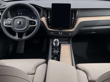 Volvo XC60 II 2026 VOLVO XC60 B5 AWD Plus Bright Suv 2.0 (250KM) 2026, zdjęcie 9