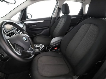 BMW Seria 2 F22-F23-F45-F46 Gran Tourer 218d 150KM 2016 BMW 218 2.0D Automat Klimatronik Navi Tempomat, zdjęcie 12