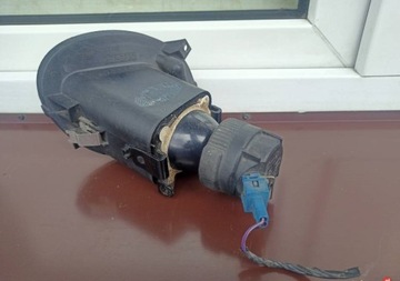 FORD MONDEO MK2 HALOGEN PRAVÝ SVĚTLO MLHOVKA HELLA