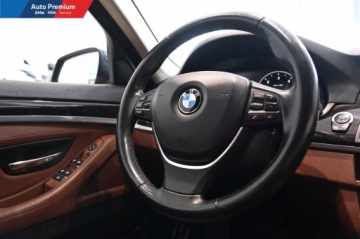 BMW Seria 5 F10-F11 Limuzyna 520d 184KM 2014 BMW Seria 5 520dLED Fog LightsFotel SportowyHak Holowniczy 2.0 Diesel, zdjęcie 18