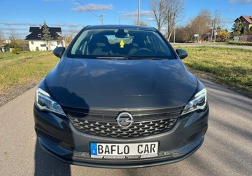 Opel Astra J GTC 1.4 100KM 2016 Opel Astra 1,4 Benz. 100 KM, Jak Nowy - Tylko 35 Tys Km 1.4 Benzyna 100KM, zdjęcie 5