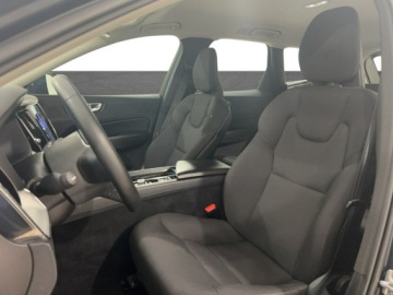 Volvo XC60 II 2021 Volvo XC 60 B4 B Momentum Pro, zdjęcie 9