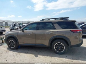 Nissan Pathfinder III 2024 Nissan Pathfinder Rock Creek 2024 3.5 Benzyna 295KM, zdjęcie 2