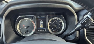 Nissan Titan 2019 Nissan Titan XD 5.0 V8 Cummins Diesel 4x4 – 2019 rok, zdjęcie 17