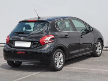Peugeot 208 I Hatchback 3d 1.2 VTI 82KM 2014 Peugeot 208 1.2 PureTech, Navi, Klima, zdjęcie 4