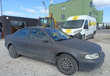 Audi A4 B5 Sedan 1.9 TDI 90KM 1996 Audi A4 Limousine Audi A4 Limousine 1.9 Diesel 90KM, zdjęcie 5