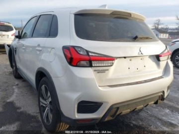 Mitsubishi Outlander III 2021 Mitsubishi Outlander 2021r., 2.0L 2.0 Benzyna 148KM, zdjęcie 2