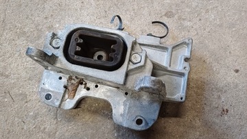 NISSAN PULSAR 1.2 DIG-T UCHYCENÍ ULOŽENÍ PŘEVODOVKY ŘAZENÍ 1A0E32-11
