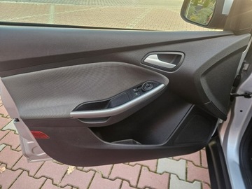 Ford Focus III Hatchback 5d 1.6 Duratec 125KM 2013 Ford Focus 1.6i (125PS) KlimaTronik, Elektryka,, zdjęcie 17