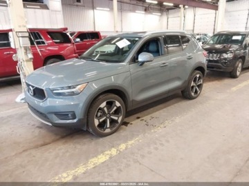 Volvo XC40 2021 Volvo XC 40 T5 Momentum 2021 2.0l 2.0 Benzyna 248KM, zdjęcie 1