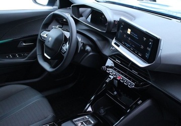 Peugeot 2008 II SUV 1.2 PureTech 130KM 2022 Peugeot 2008 Duzo Opcji Gwarancja od RiA 1.2 Benzyna 130KM, zdjęcie 1