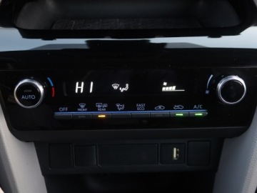 Toyota 2022 Toyota Yaris Cross 1.5 VVT-iE, Salon Polska, zdjęcie 12