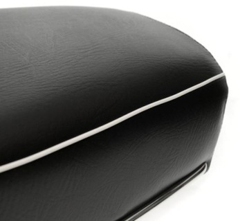 Сиденье WSK 125 175 B3, черное, белая полоска кедра