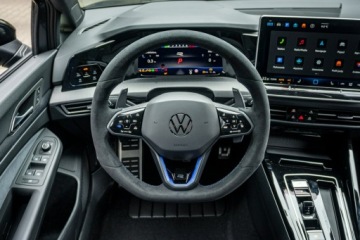 Volkswagen Golf VIII R Facelifting 2.0 TSI 333KM 2026 Volkswagen Golf R 2.0 TSI 4Motion 333 KM DSG -, zdjęcie 14