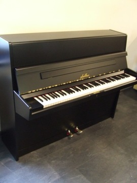 Pianino Pfeiffer z mechanizmem Renner, made in Germany, czarne z 1969 r.