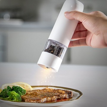 USB-электрическая мясорубка для перца, соли и специй.