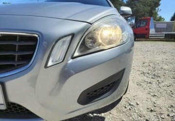 Volvo S60 II Sedan 1.6 D2 115KM 2012 Volvo S60 Zadbany Stan bardzo dobry 1.6 Diesel 114KM, zdjęcie 6