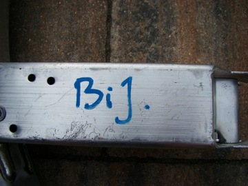 Манекен гриля Mercedes EQC