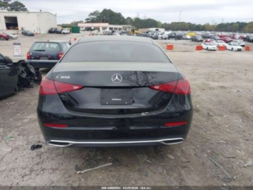 Mercedes Klasa C W206 2022 Mercedes-Benz Klasa C MERCEDES-BENZ C 300 SEDAN 2.0 Benzyna 255KM, zdjęcie 3