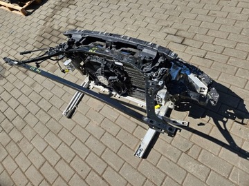 BMW 1 F40 PAS PŘEDNÍ CHLADIČE 2.0 D