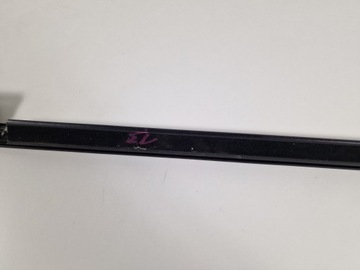 ОКОННАЯ ПОЛОСКА ПРАВАЯ C4 GRAND PICASSO I 9654064880