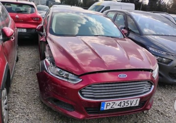 Ford Mondeo V Sedan 2.0 TDCi 150KM 2016 Ford Mondeo 2016r, 2.0 TDCI. AUTOMAT. Uszkodzony prawy bok. Jezdzi. 2.0, zdjęcie 15