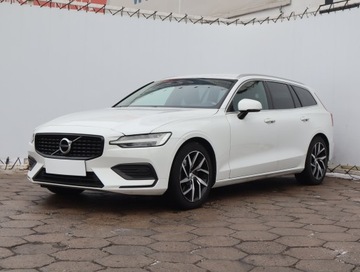Volvo V60 II  Kombi 2.0 T5 250KM 2019 Volvo V60 T5 2.0, Automat, Skóra, Navi, Klima, zdjęcie 1