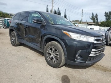 Toyota Highlander II 2019 Toyota Highlander Toyota Highlander LE, od ubezpieczalni 2.7 Benzyna 185KM, zdjęcie 2