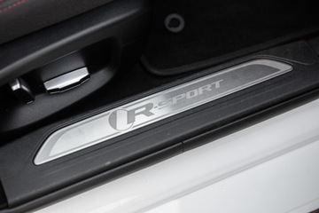 Jaguar XE Sedan 2.0 i4 180KM 2016 Jaguar XE 2.0d 180PS AWD R-Sport 119tys km serwis bezwypadek Gwarancja, zdjęcie 21