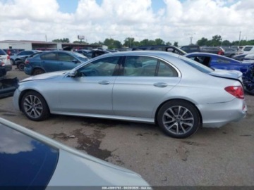 Mercedes Klasa E W213 2020 Mercedes-Benz Klasa E 450 4Matic 2020 3.0l 3.0 Benzyna 362KM, zdjęcie 2