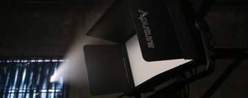 Двери сарая Nova Двери для Aputure Nova P300c