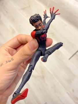 Фигурки Человека-паука Marvel Майлза Моралеса