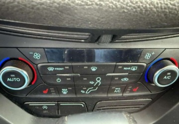 Ford Kuga II SUV Facelifting 1.5 EcoBoost 176KM 2019 Ford Kuga 2019 Facelift Titanium 1.5 EcoBoost AWD 4x4175KM Automat 1.5, zdjęcie 19