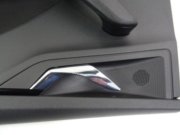 ОБИВКА KAMIQ BACON ДВЕРЬ ЗАДНЯЯ ПРАВАЯ 654867024AN