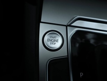 Volkswagen Passat B8 Variant 1.6 TDI BlueMotion Technology 120KM 2018 VW Passat 1.6 TDI, Automat, Navi, Klima, zdjęcie 16