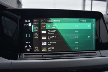 Volkswagen Golf VIII Variant 1.0 TSI 110KM 2023 Volkswagen Golf SalonPL 110KM Life Variant Pakiety Podgrzew.KierownicaFot, zdjęcie 20