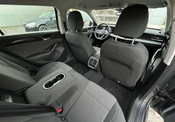 Volkswagen Passat B8 Variant Facelifting 1.5 TSI EVO 150KM 2025 Volkswagen Passat Basic Pakiet Zimowy, ACC, Kamera, Indukcyjna ladowarka,, zdjęcie 9