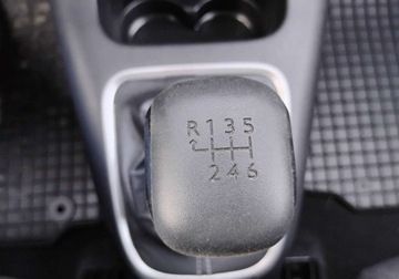 Citroen C3 III Hatchback Facelifting 1.2 PureTech 110KM 2023 Citroen C3 2023r, 1.2 Benzyna. Uszkodzony lewy przod. Jezdzi. 1.2 110KM, zdjęcie 14