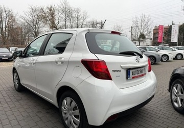 Toyota Yaris III Hatchback 5d Facelifting 1.33 Dual VVT-i 99KM 2016 Toyota Yaris Automat, salon Polska, Kamera cofania, 53 tys km 1.3 Benzyna, zdjęcie 25