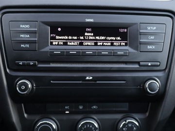 Skoda Octavia II Hatchback Facelifting 1.2 TSI 105KM 2013 Skoda Octavia 1.2 TSI, Salon Polska, Serwis ASO, zdjęcie 12