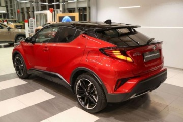 Toyota C-HR I Crossover Facelifting 1.8 Hybrid 122KM 2023 Toyota C-HR 1.8 Hybrid GPF GR Sport 1.8 Hybryda 122KM, zdjęcie 1