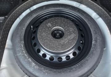 Ford C-MAX II Grand C-MAX Facelifting 1.5 TDCi 120KM 2015 Ford C-MAX 1.5 tdci 120KM.6bie.Led Parkasist Grz.Szybafotelekier.Navi Opla, zdjęcie 10