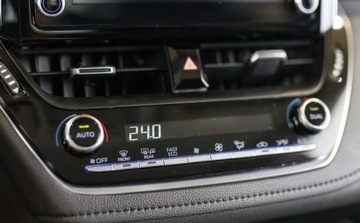 Toyota Corolla XII 2022 Toyota Corolla 1.8 Hybrid Comfort LPG 1.8 BenzynaLPG 122KM, zdjęcie 11