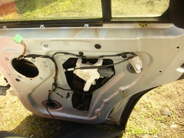 LAND ROVER DISCOVERY III 3 - MECHANIZMUS OKNO PRAVÝ ZADNÍ ELELKTRICKÝ