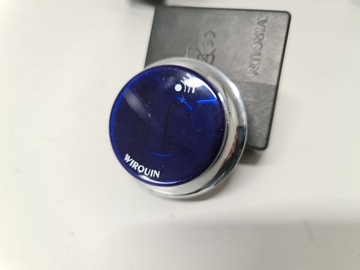 Бесконтактный смывной клапан для унитаза Wirquin TRONIC 2