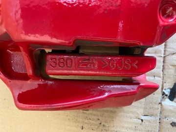 JAGUAR F TYP X152 TŘMEN PRAVÝ PŘEDNÍ 5.0 380