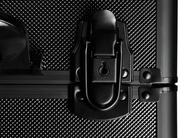 ТРАНЗИТ, ЧЕМОДАН, КОСМЕТИЧЕСКАЯ КОРОБКА, ЛАМПА, КОСМЕТИКА