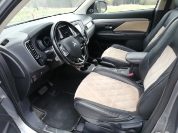 Mitsubishi Outlander III SUV Facelifting 2015 2.0 MIVEC 150KM 2016 Mitsubishi Outlander III 2.0 Intense+//4WD//Aut.//LPG//7-os, zdjęcie 18